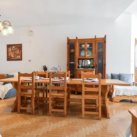 Lovely In With House A Mountain View Arbus