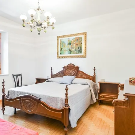 Lovely In With House A Mountain View 4*